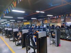 -星动力健身俱乐部(新塘店)