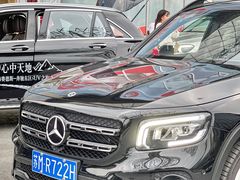 -泰州之星奔驰4S店(海陵店)