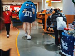 -m豆巧克力世界(上海世茂广场店)