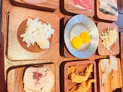 -银米·云南传统过桥米线(双廊黑金冠店)