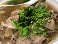 跷脚牛杂-大众跷脚牛肉馆·非遗传承单位(峨眉山店)