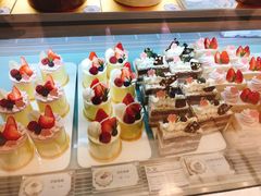 -花花卷卷·鲜食蛋糕(静安久光百货店)