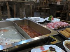 -百年川椒重庆老火锅(光谷店)
