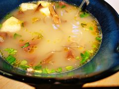弄堂鸭血粉丝汤-弄堂小笼包(天津南开大悦城店)