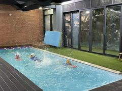 -IBOBI亲子游泳俱乐部(华侨城中心)