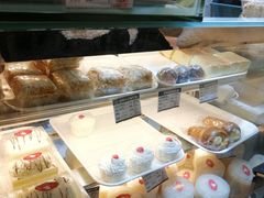 -白玉兰食品甜凤店(合生汇店)