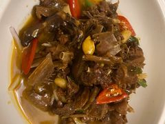 -鱼鲜饭香·招牌汽锅剁椒鱼头王