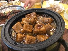 -侬佳蒸菜馆(听潮店)