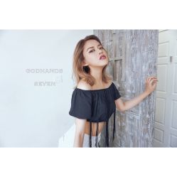 -God Hands发型设计复古会所