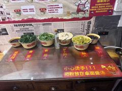 -柳州肥姨妈大骨螺蛳粉(江宁万达店)