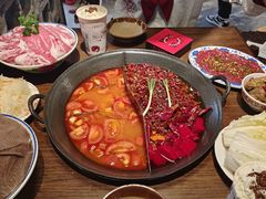 -萍姐火锅·公路夜市(武汉首店)