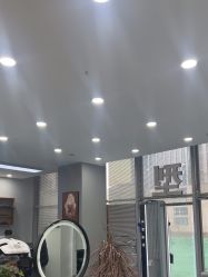 -藤野造型烫染·漂发