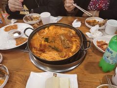 -喇喇排骨火锅·传统韩式脊骨汤(望京西园总店)