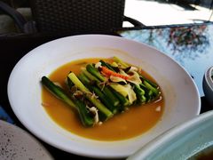 -荷风细雨·中国茶宴(碧云店)