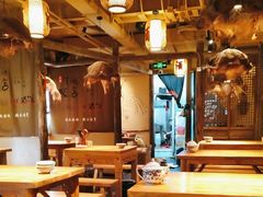 -泥糊破店小酒馆·团建聚餐(南京西路店)