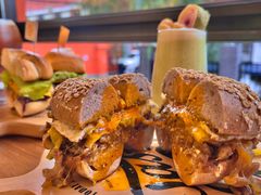 -Catch Bagel(芳草地店)