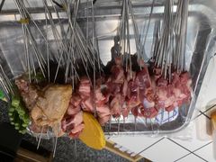 -喜悦小串丹东小黄牛海鲜烧烤大排档(民主广场店)