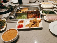 -海底捞火锅(金山百联店)