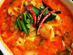 -Chom Cafe and Restaurant