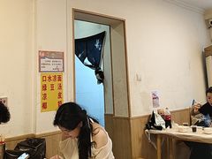 -郑记•不夜城烧烤•龙虾•虾蟹(黄鹤楼店)