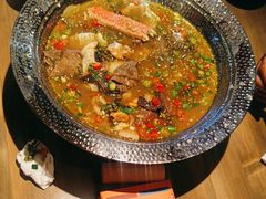 -毛肚向右·川渝毛肚王(经开永旺店)