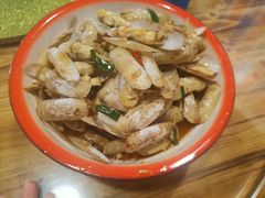 -冶建镜子·老南昌大排档·江西虾王(总店)