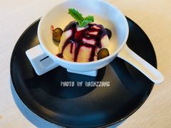 蓝莓豆腐冰淇淋-三号黄浦会Canton Table