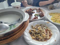 -天乐农家鱼头王(天目湖店)