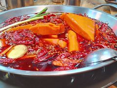 -老街·稳拈老火锅(海椒市店)
