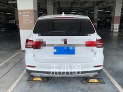 -虹桥火车站-停车场