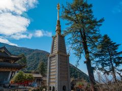 -冕宁灵山寺