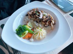 -澳门旅游塔360°旋转餐厅(南湾湖广场店)