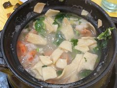 -官塘陈记鱼生·潮汕砂锅粥·牛肉火锅(潮枫路总店)