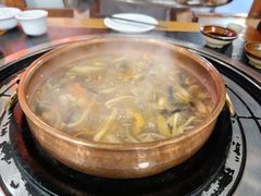 -阿山卓·野生菌火锅·纳西火塘烤肉