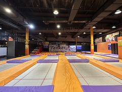 -Tenker Club弹刻极限主题公园 · 蹦床 · 团建 · 生日派对(大关店)