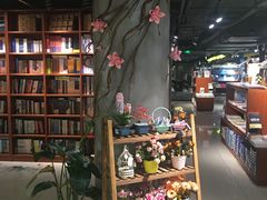 -新华书店(印象城店)