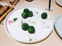 海苔肉松蚕豆酥-RIVIERA 松鹤楼(外滩店)
