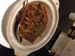 咸鱼茄子煲-宴悦海鲜餐厅·游水海鲜·牛排(亚龙湾瑞吉店)