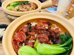 -煲仔皇腊味煲仔饭(经四万达店)