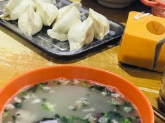 -宝羊老白家包子铺