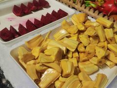 菠萝蜜-圣罗巴甄选自助(麦凯乐店)