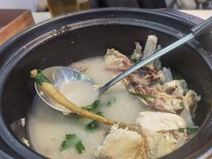 高丽人参鸡汤-屋里家延边朝鲜族冷面(梅林3店)