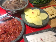 -谭鸭血老火锅(娄星区长青街店)