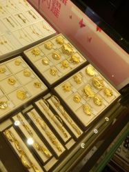 -潮宏基(大商新玛特店)