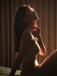点击看大图 -定格摄影·轻奢定制写真馆