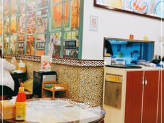 大堂-广信牛奶甜品世家(台东店)