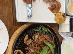 罗勒叶抄手切羊肉-小大董·烤鸭(王府井apm店)