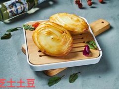 -街角等你.大连海鲜烧烤.经典铁板海鲜串(西安路店)