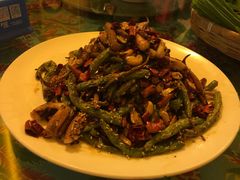 -闯关东东北农家菜(崂山石老人店)