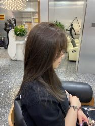 -Tloml salon